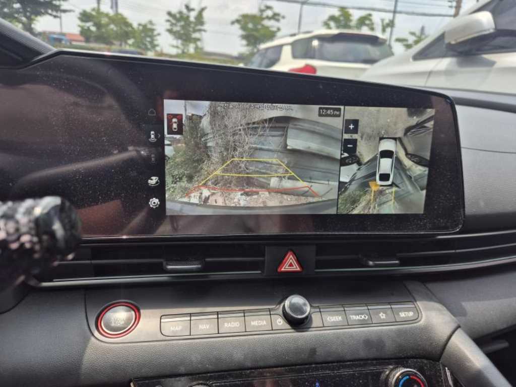 HYUNDAI Avante - Vista 7