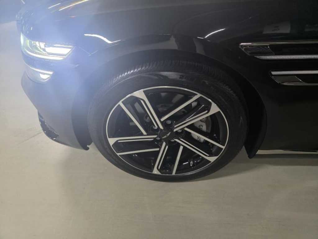 Genesis G80 - Vista 9