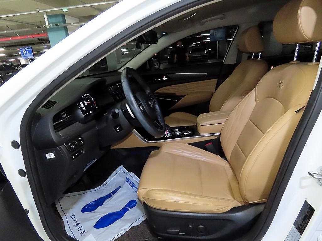 KIA K7 - Vista 8