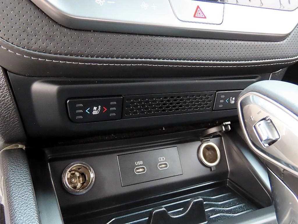 Ssangyong Musso 2025 the color of pearl - Importación desde Corea - HF Imports Iquique - Foto 17