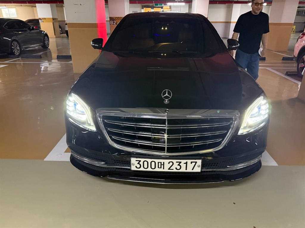 Mercedes Benz S Class 2020 Negro - Importación desde Corea - HF Imports Iquique - Foto 1