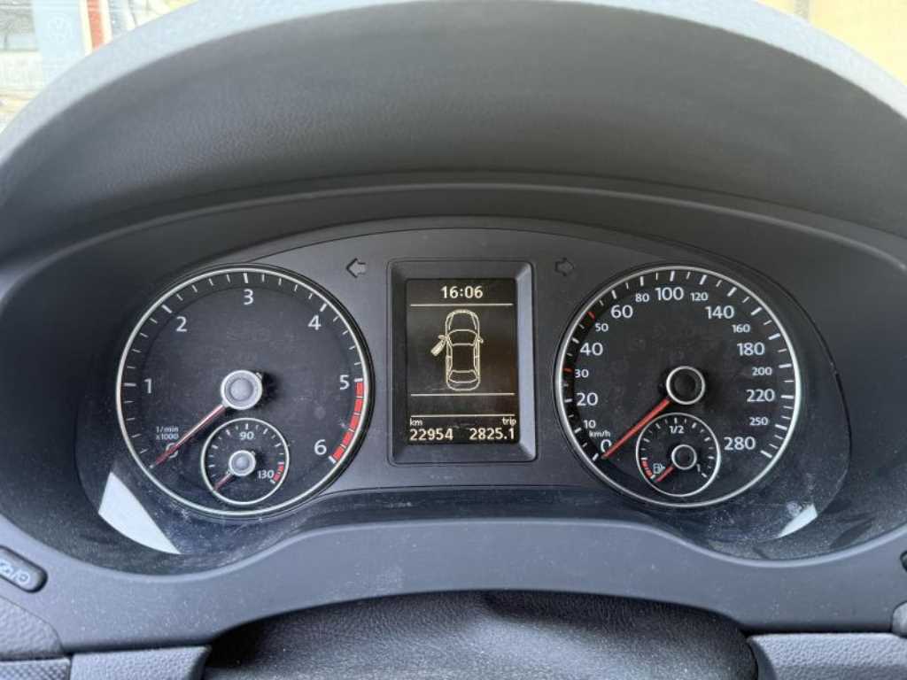 Volkswagen Jetta - Vista 7