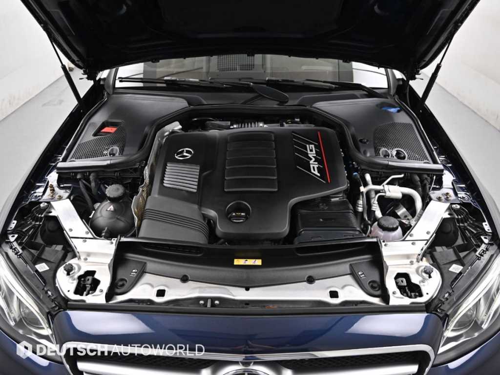 Mercedes Benz E class - Vista 8