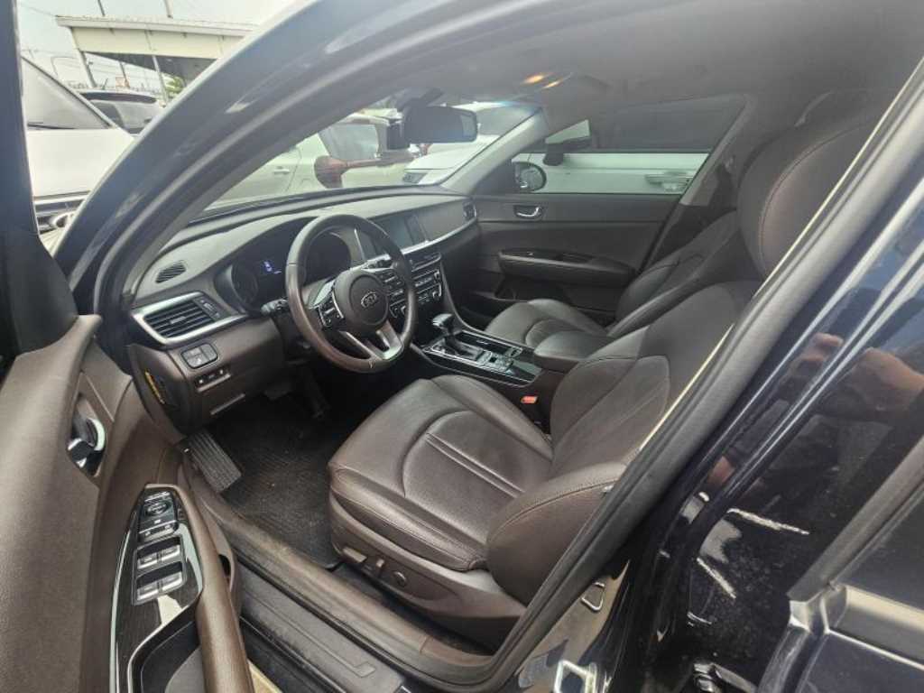 KIA K5 - Vista 8