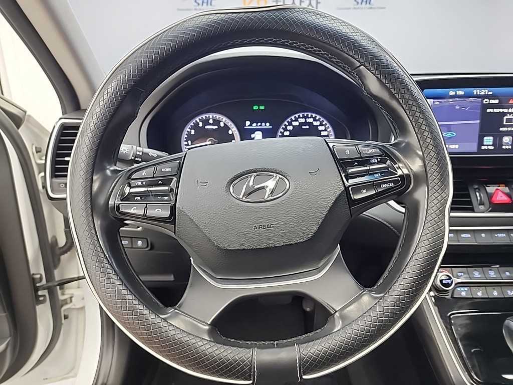 HYUNDAI Grandeur - Vista 9