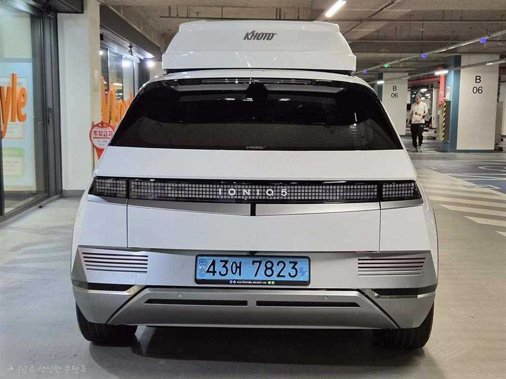 HYUNDAI Ioniq 5 - Vista 7