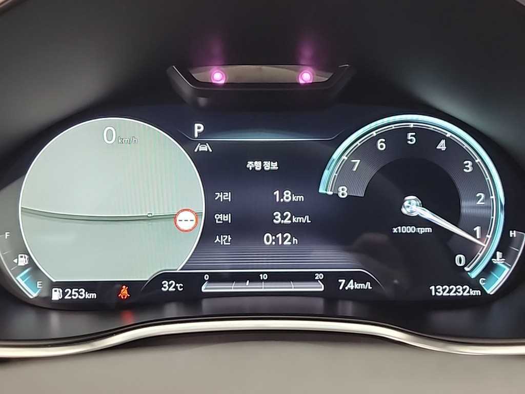 Genesis G80 - Vista 8