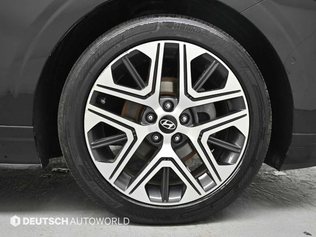 HYUNDAI Grandeur - Vista 7