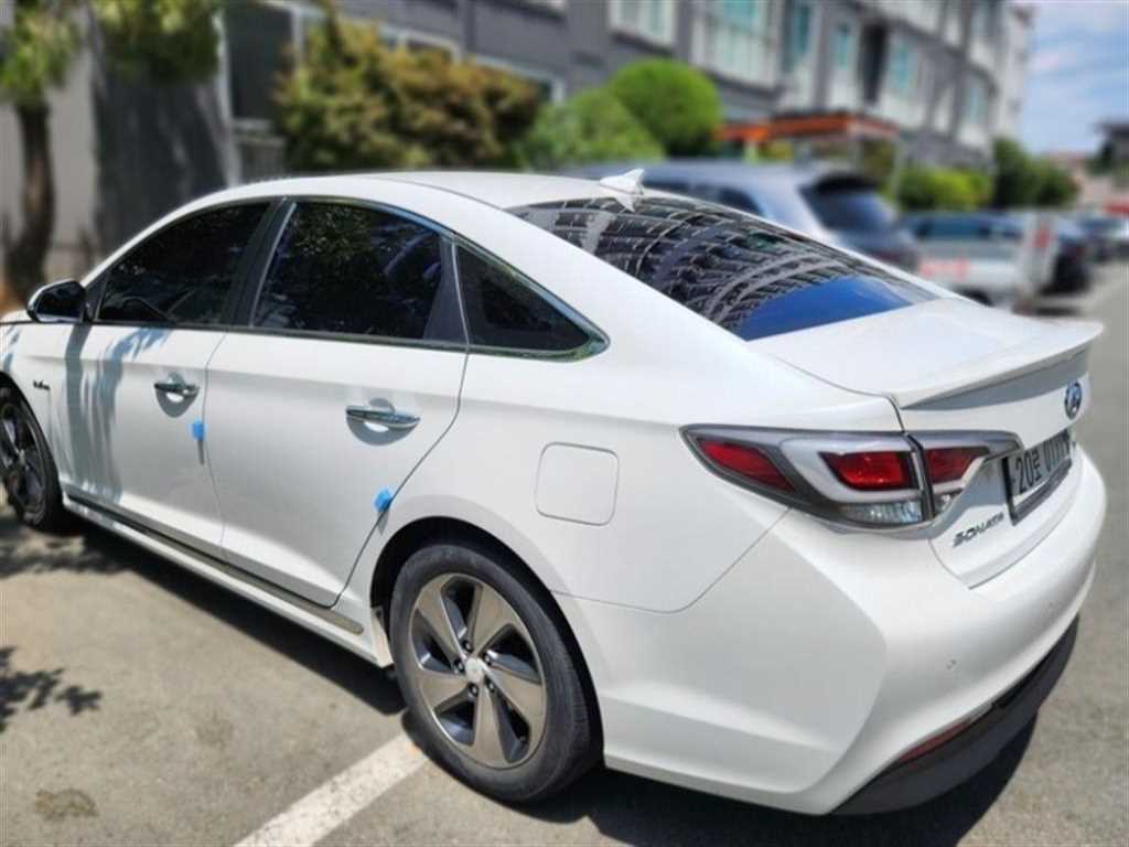 HYUNDAI Sonata - Vista 7