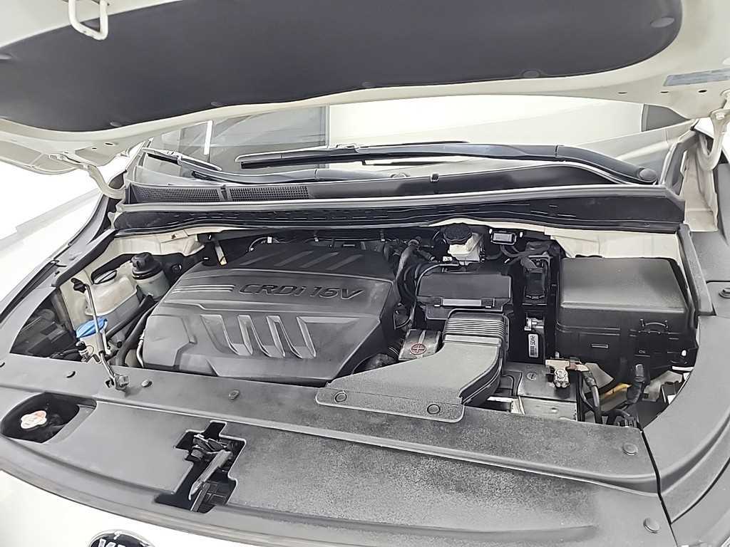 KIA Carnival - Vista 7