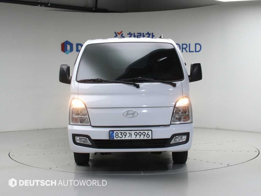 Small Truck Cargo (small) - Vista 3