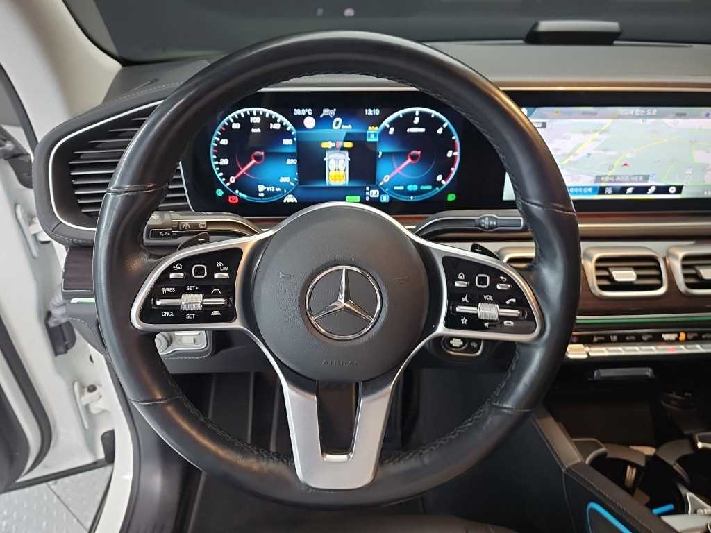 Mercedes Benz GLE Class - Vista 11