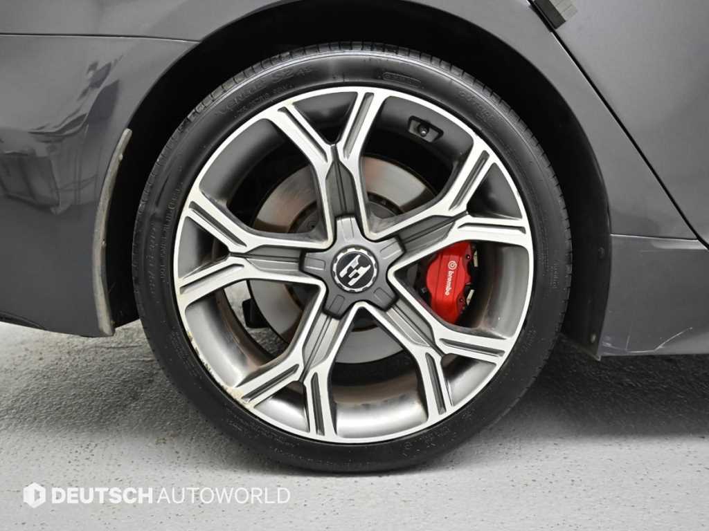 KIA Stinger - Vista 8
