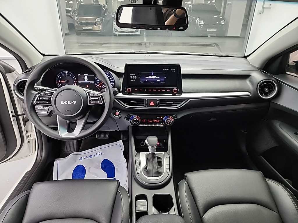 KIA K3 - Vista 9