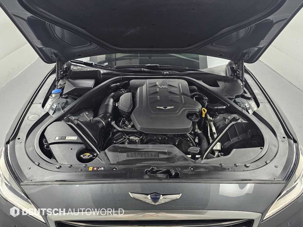 Genesis G80 - Vista 8