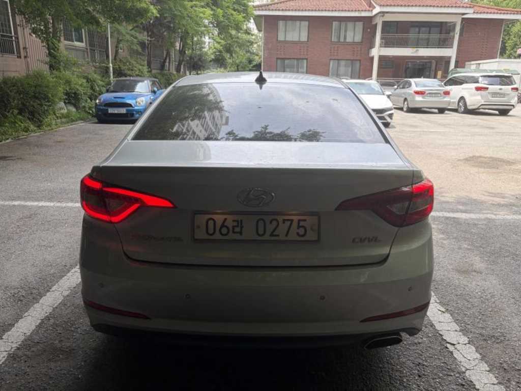 HYUNDAI Sonata - Vista 6