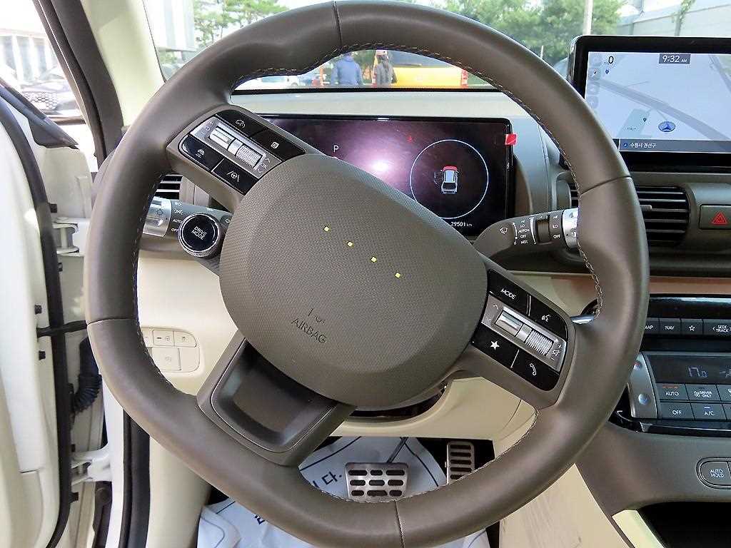 HYUNDAI Casper - Vista 10