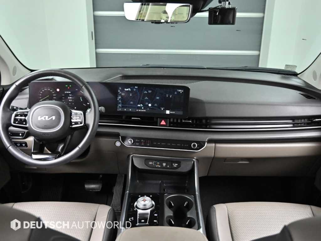 KIA Carnival - Vista 9