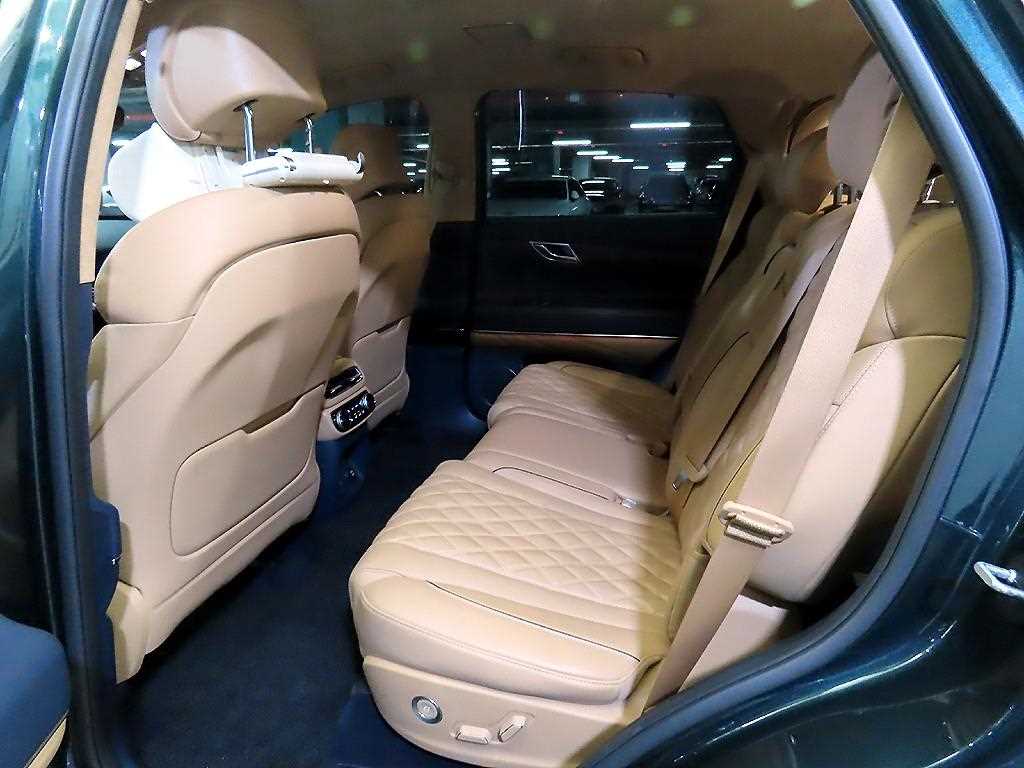 Genesis GV80 - Vista 9