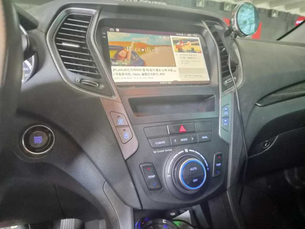HYUNDAI Santa Fe - Vista 6