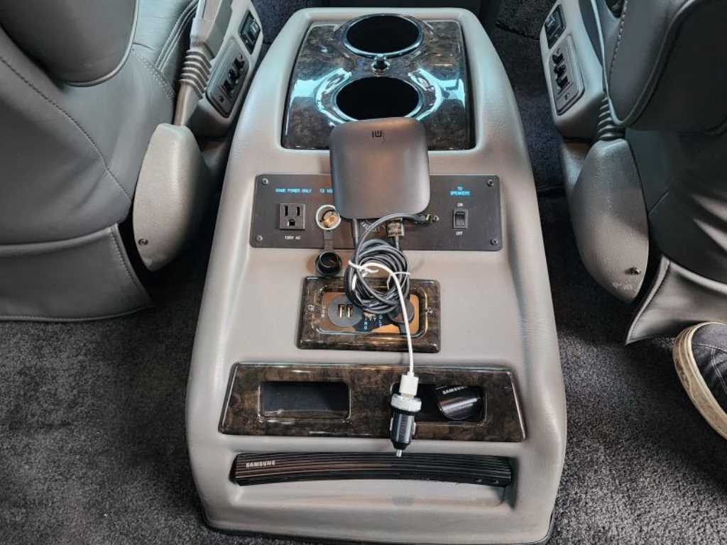 Chevrolet Express van - Vista 11