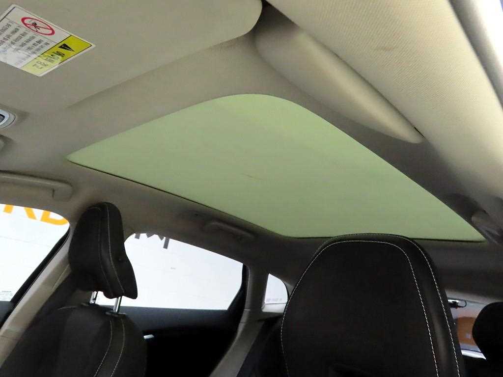 Volvo V40 2014 Negro - Importación desde Corea - HF Imports Iquique - Foto 19