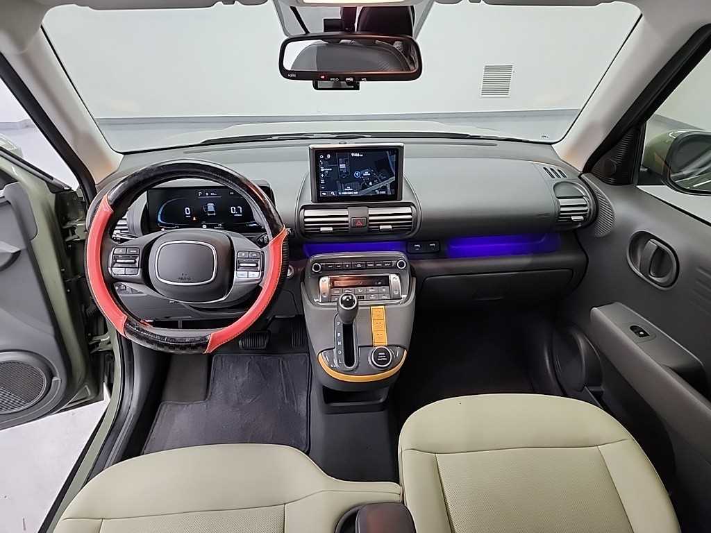 HYUNDAI Casper - Vista 9