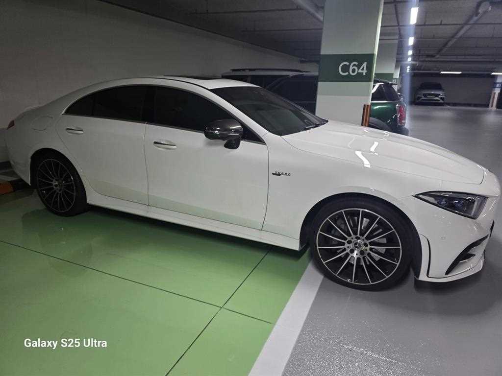 Mercedes Benz CLS Class - Vista 12
