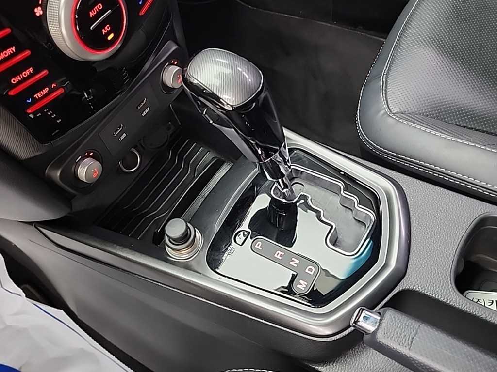 Ssangyong Tivoli - Vista 10