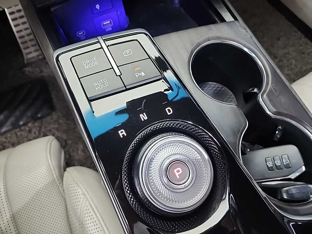 KIA K8 - Vista 10