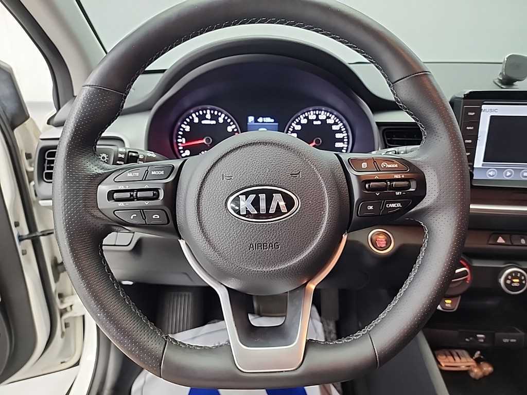 KIA Stonic - Vista 11