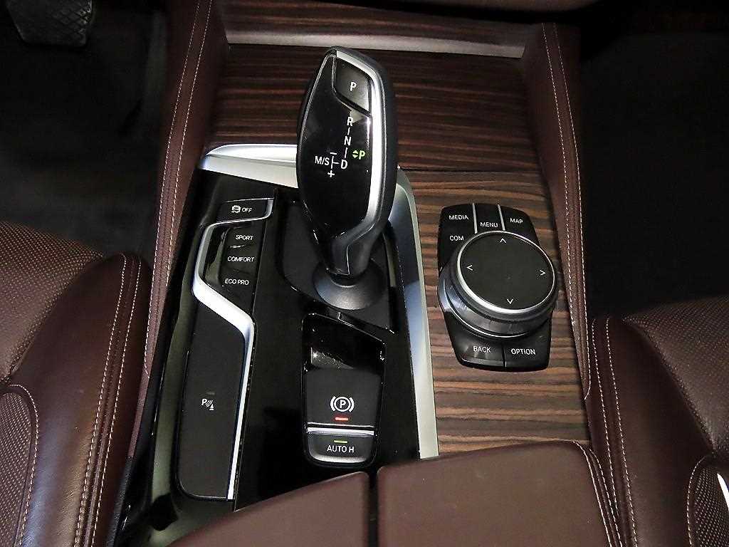 BMW 5 Series 2019 Azul - Importación desde Corea - HF Imports Iquique - Foto 14