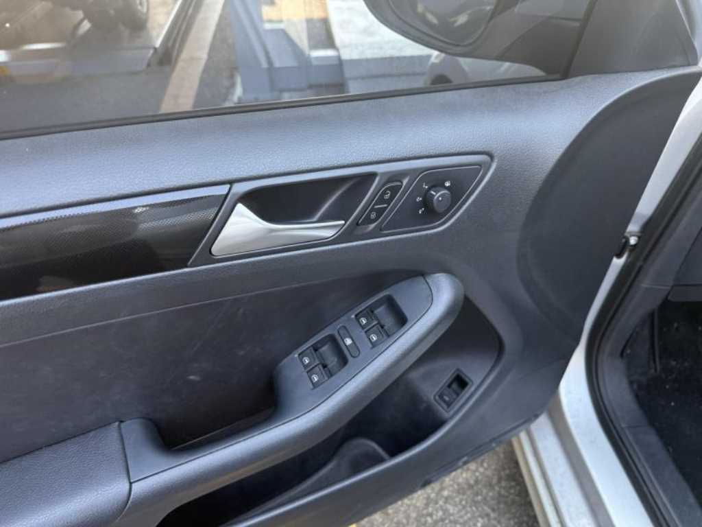 Volkswagen Jetta 2014 Gris - Importación desde Corea - HF Imports Iquique - Foto 17