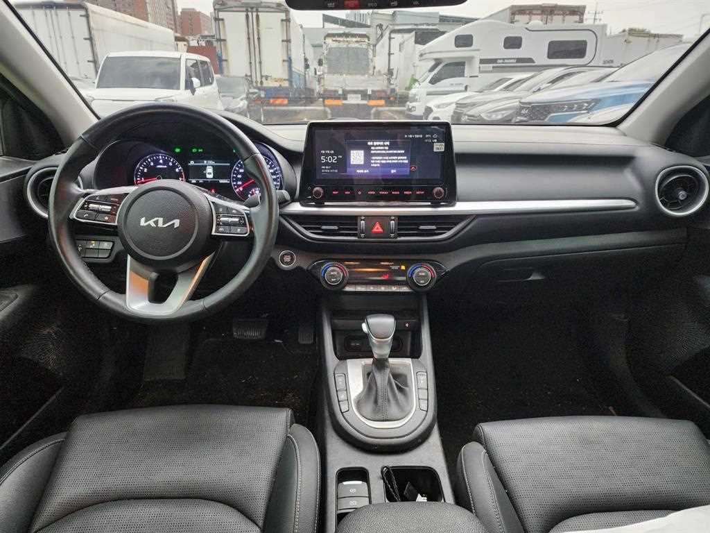 KIA K3 - Vista 10