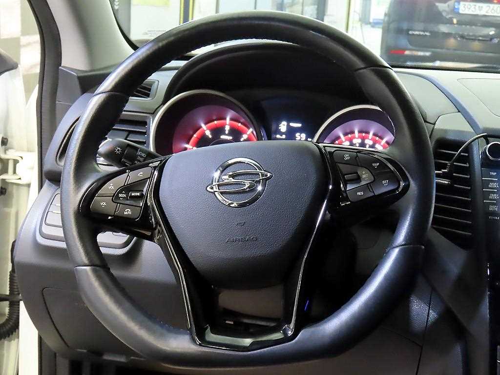 Ssangyong Tivoli - Vista 10