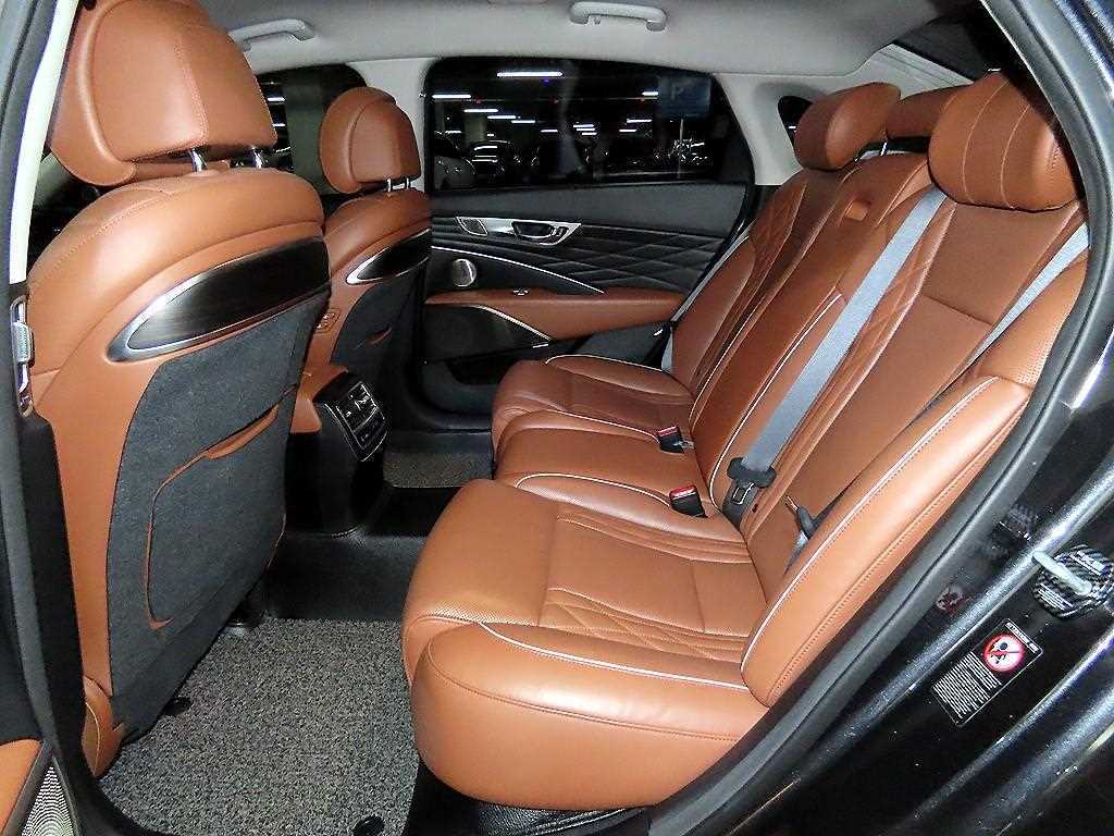 KIA K9 - Vista 9