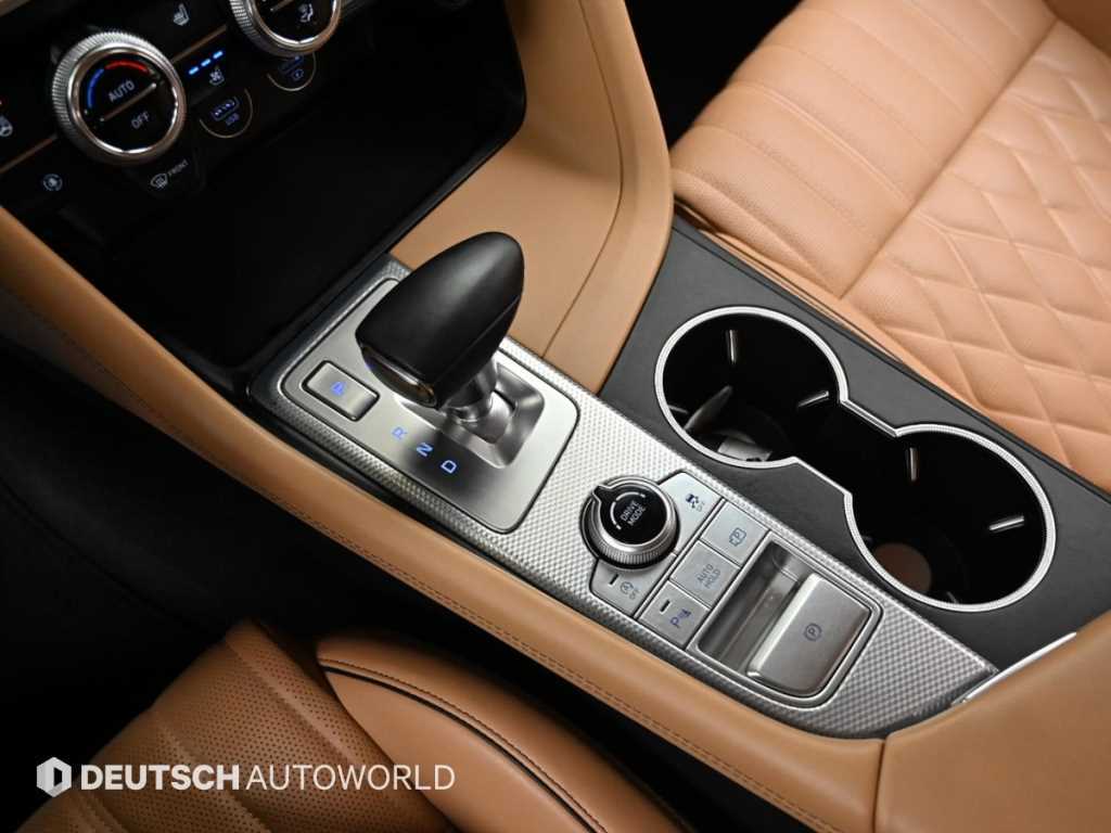 Genesis G70 - Vista 11