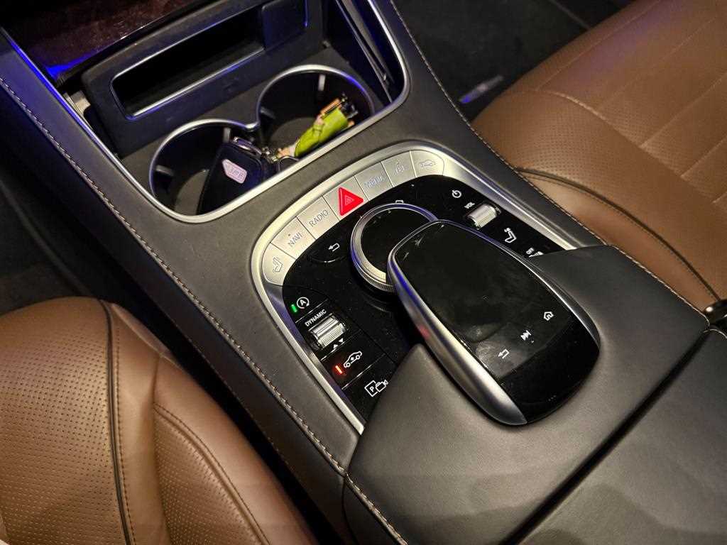 Mercedes Benz S Class - Vista 6