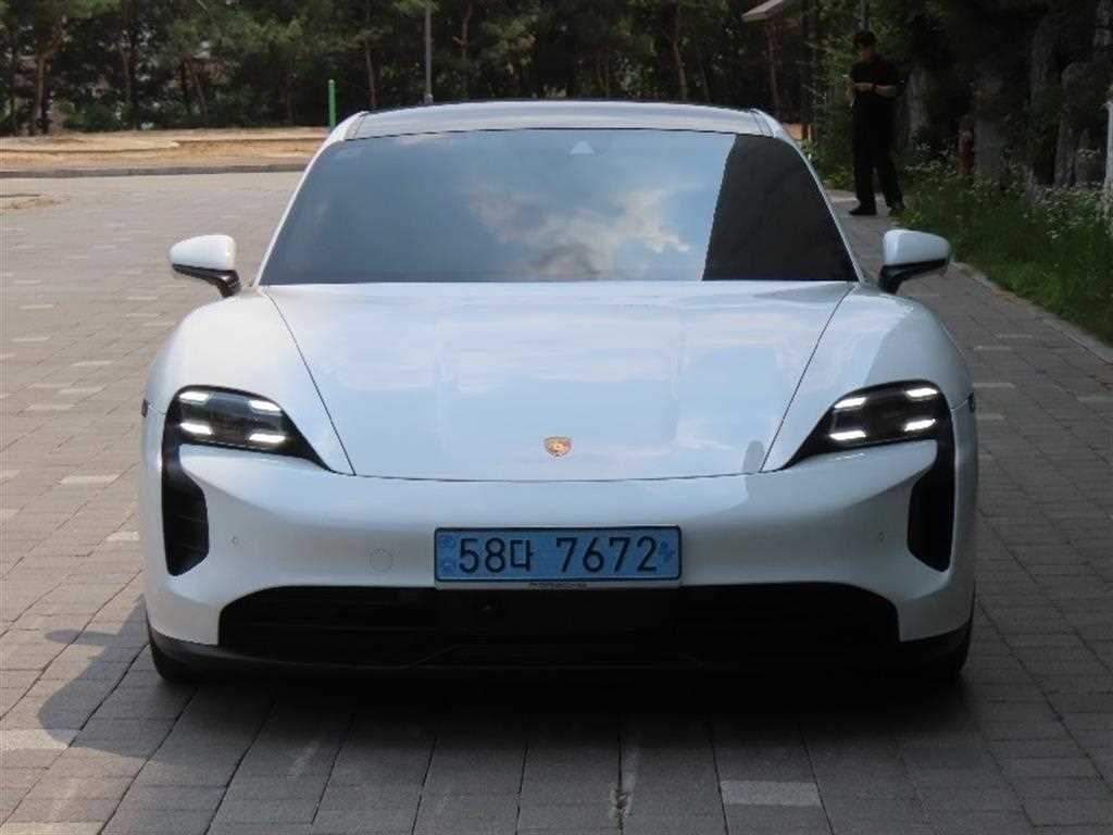 Porsche Taycan 2023 Blanco - Importación desde Corea - HF Imports Iquique - Foto 1