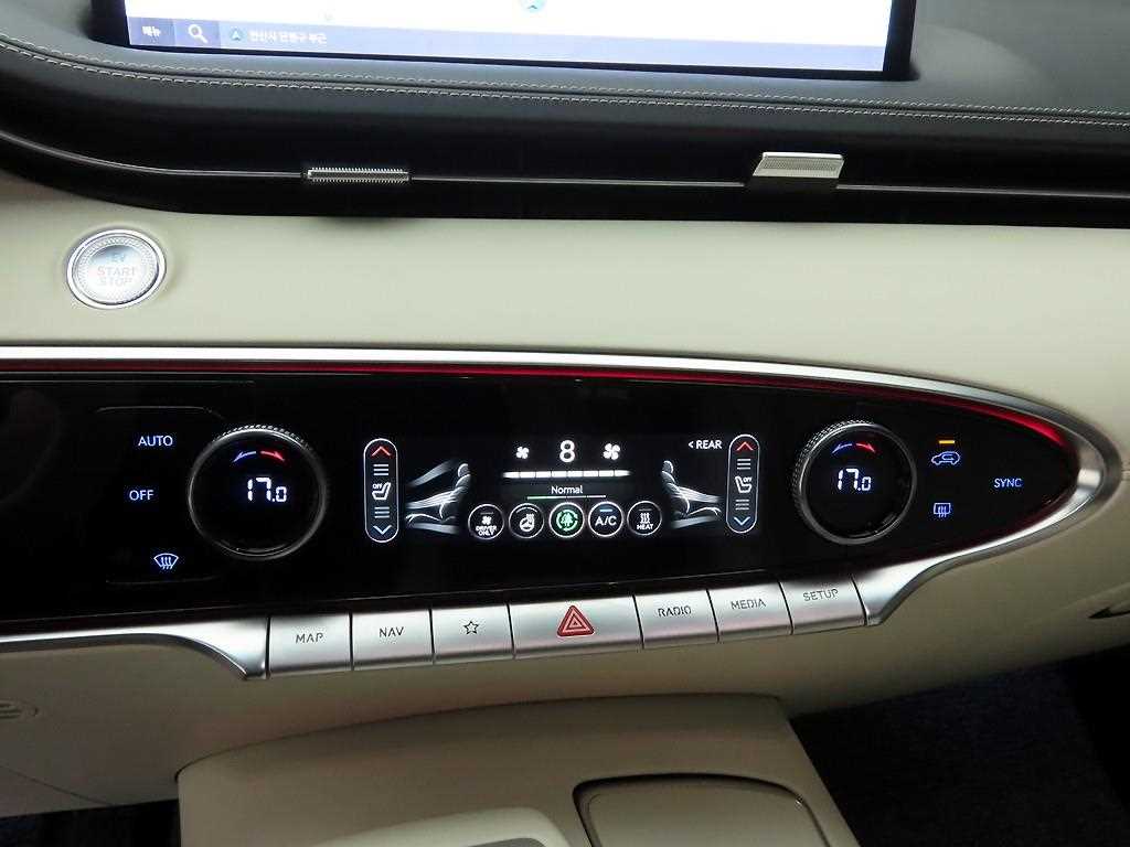 Genesis GV70 - Vista 12