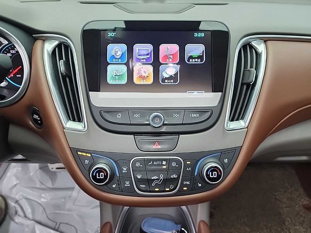 Chevrolet Malibu - Vista 12