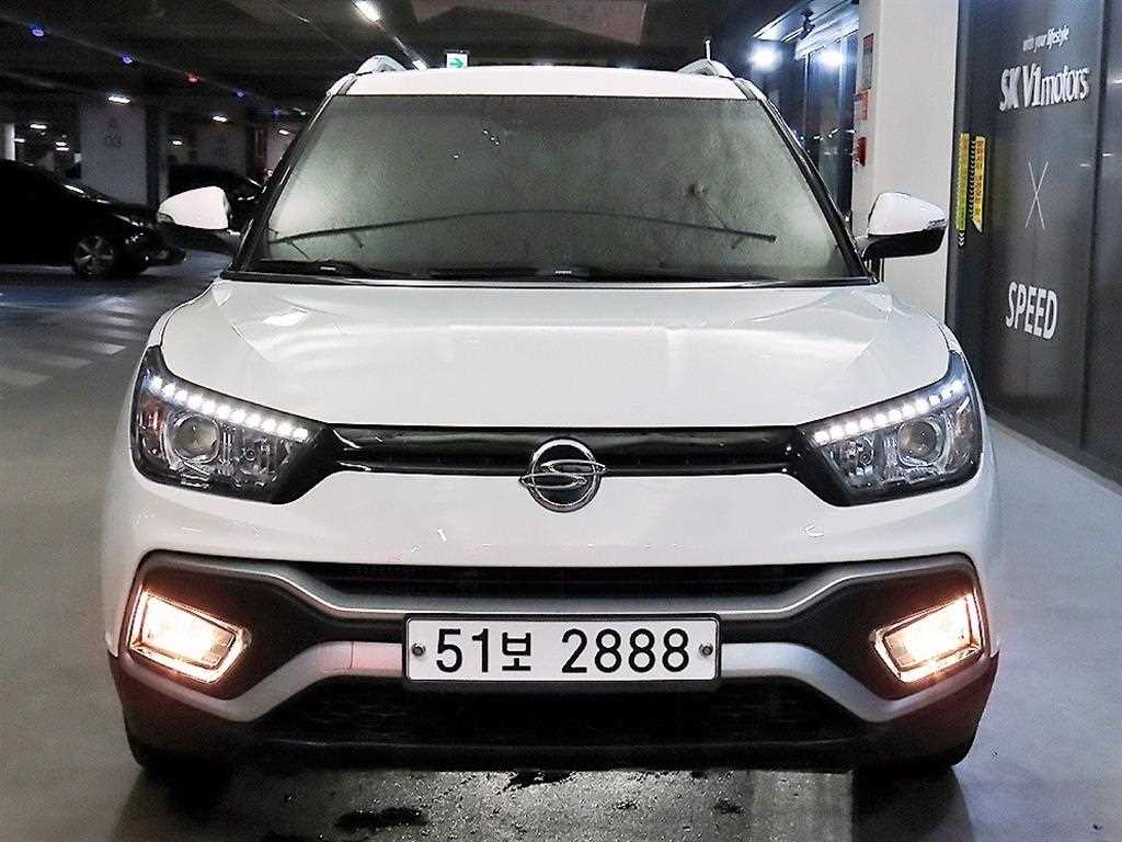 Ssangyong Tivoli - Vista 2