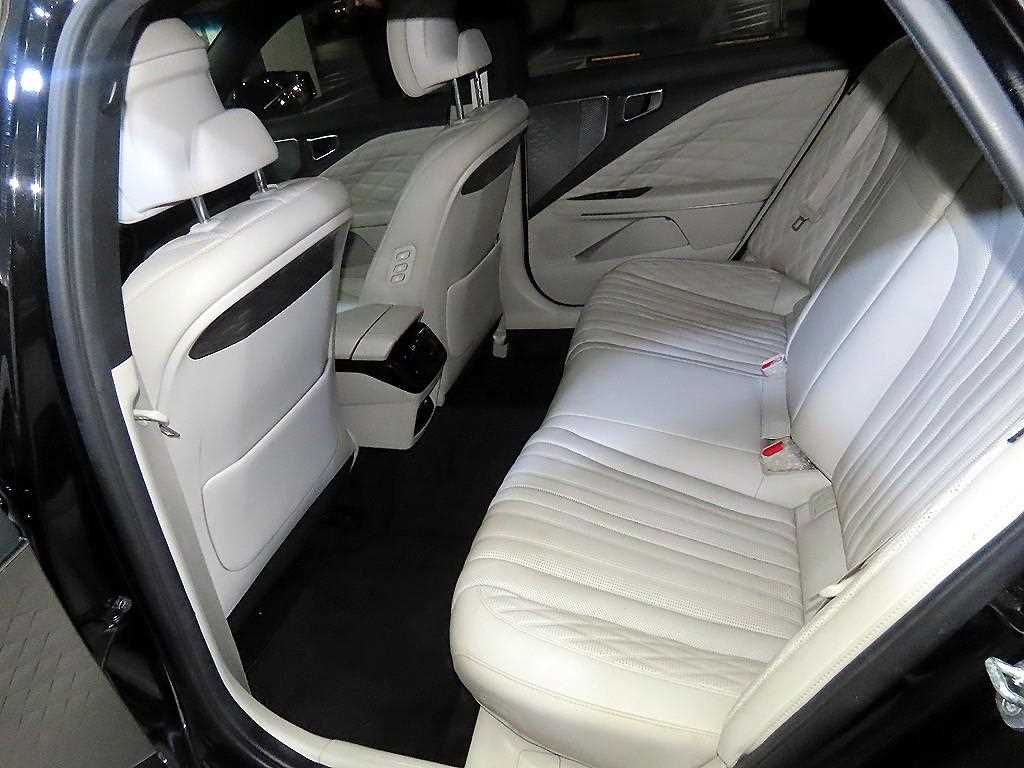 KIA K8 - Vista 9