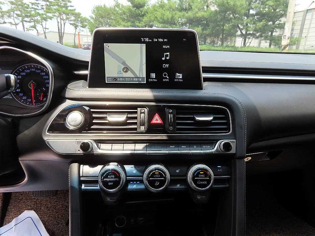Genesis G70 2017 Blanco - Importación desde Corea - HF Imports Iquique - Foto 14