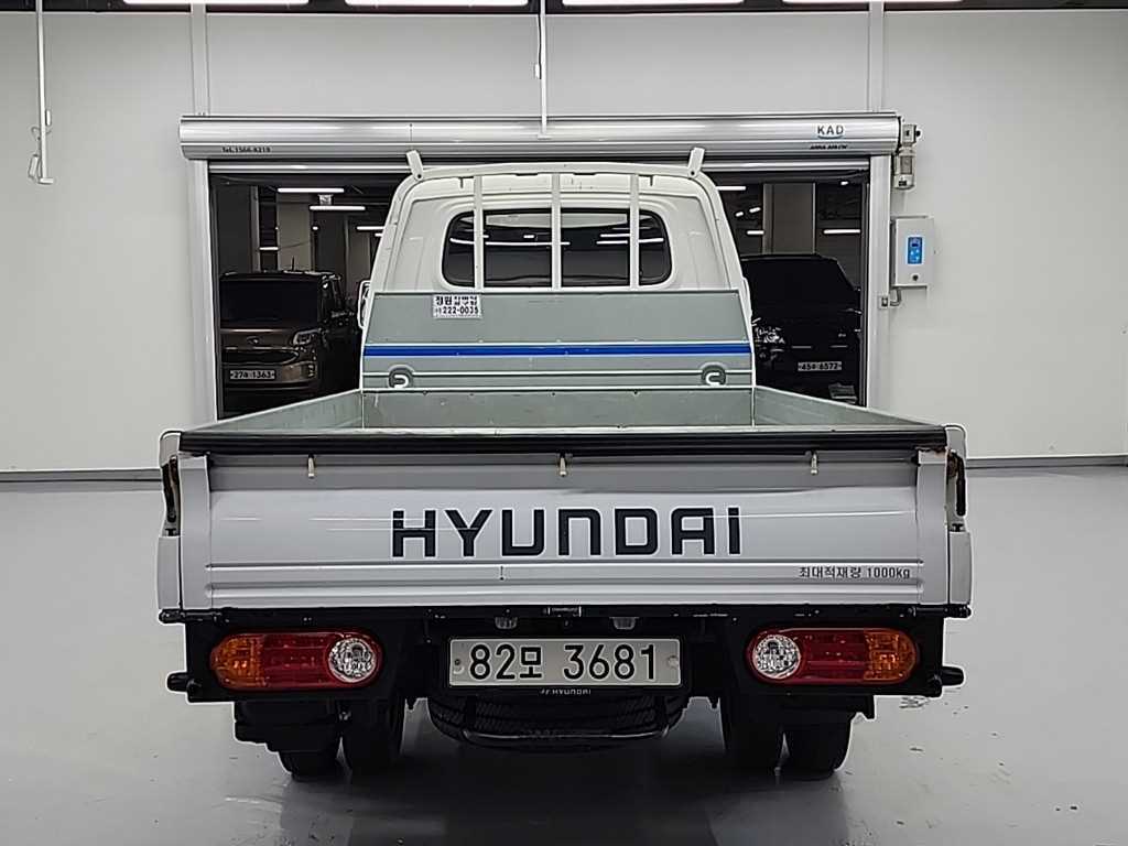 Small Truck Cargo (small) - Vista 3