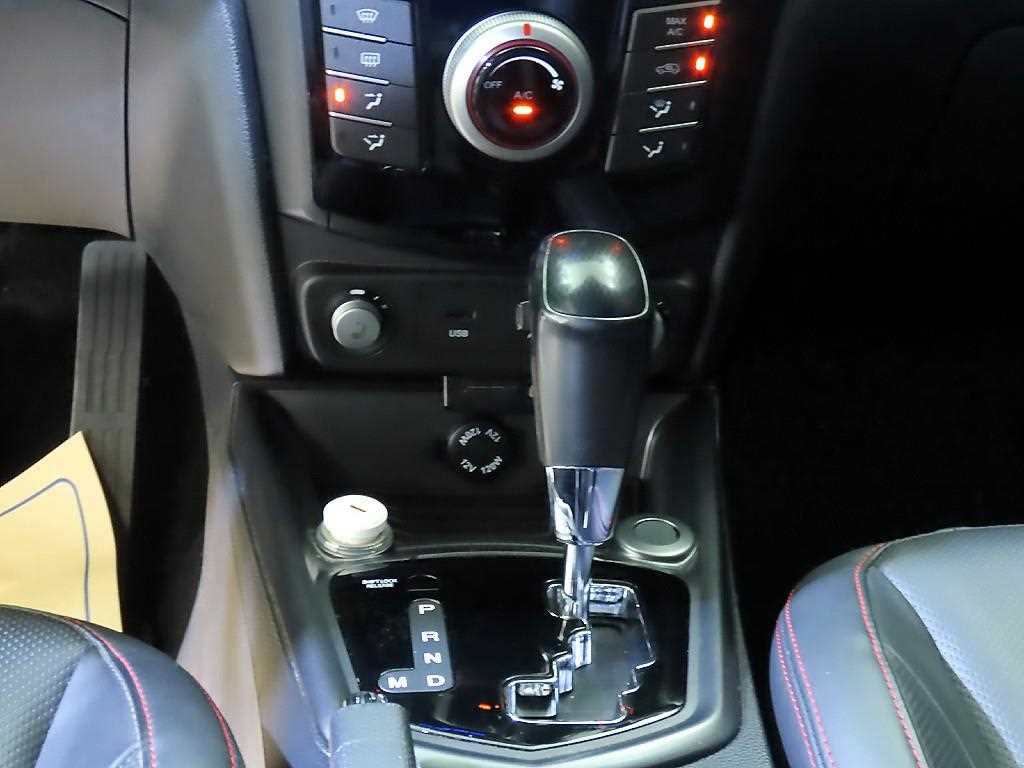 Ssangyong Tivoli 2018 Blanco - Importación desde Corea - HF Imports Iquique - Foto 14