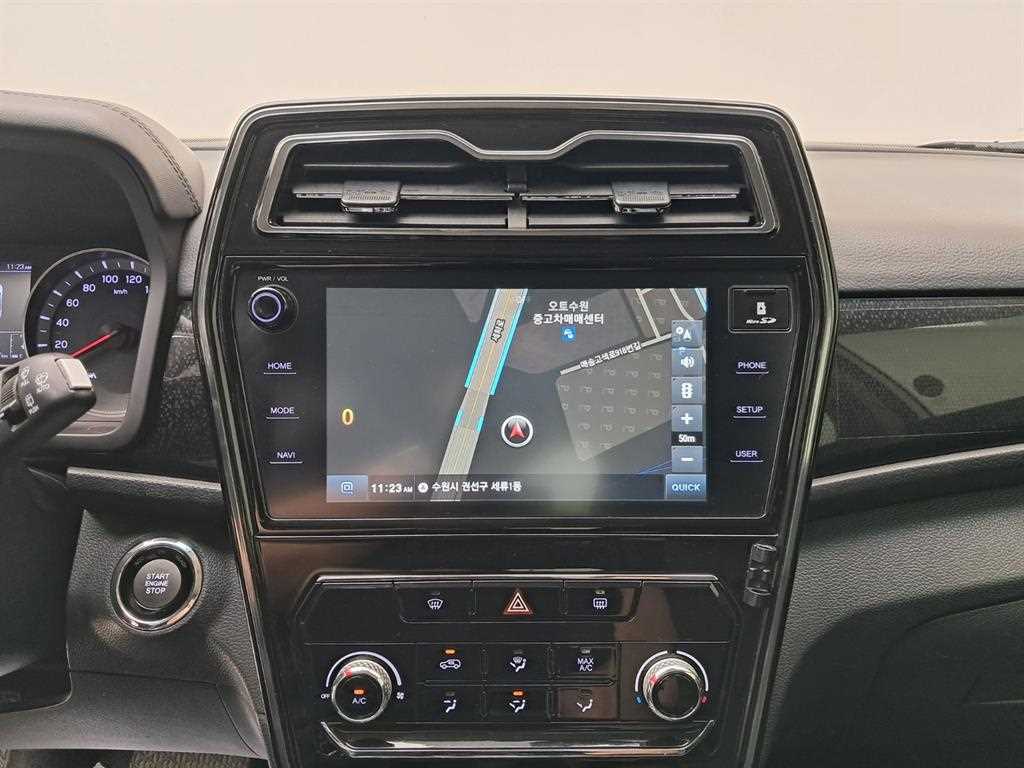 Ssangyong Tivoli - Vista 11
