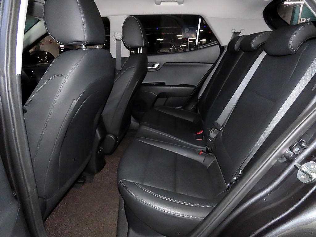 KIA Stonic - Vista 9