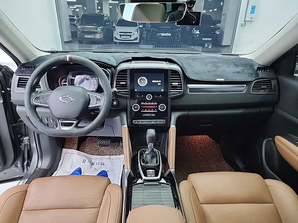 SAMSUNG QM6 - Vista 9