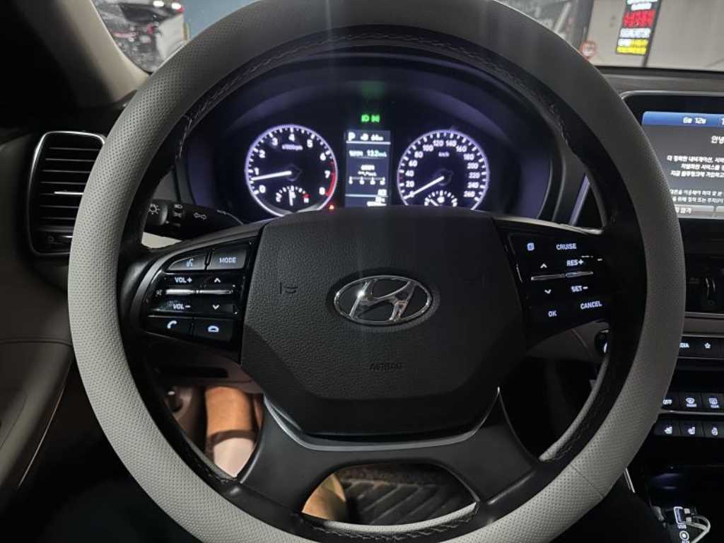 HYUNDAI Grandeur - Vista 3